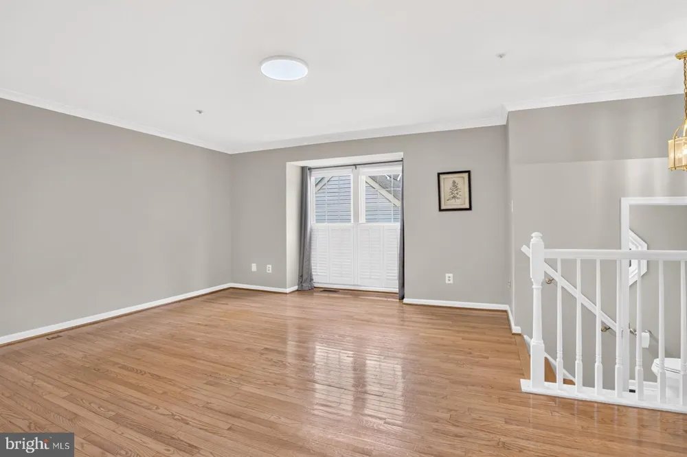2 WINTER GARDEN COURT Olney, MD 20832