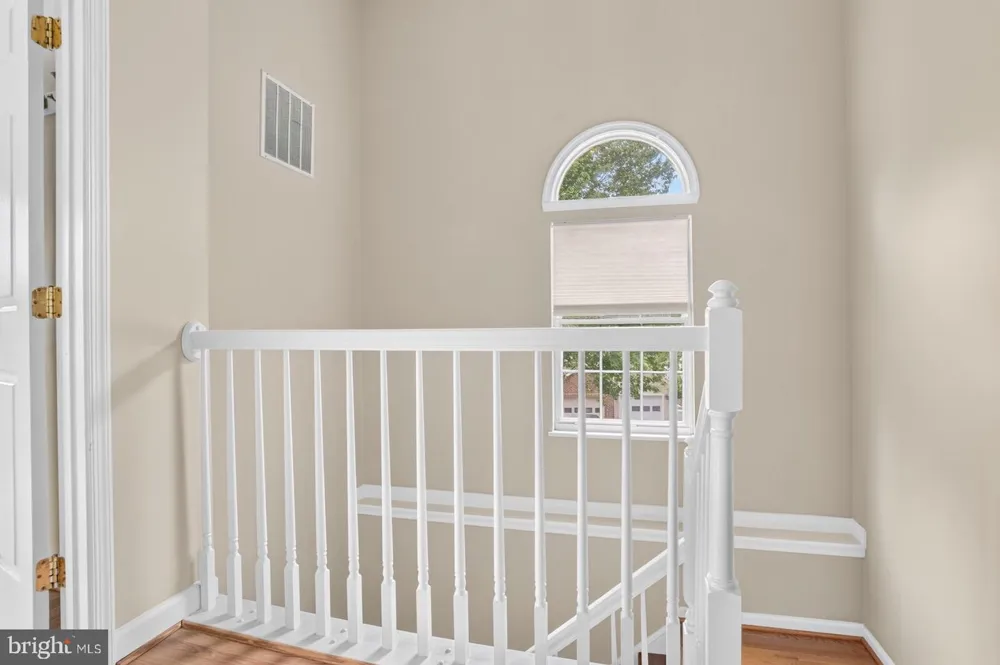2 WINTER GARDEN COURT Olney, MD 20832