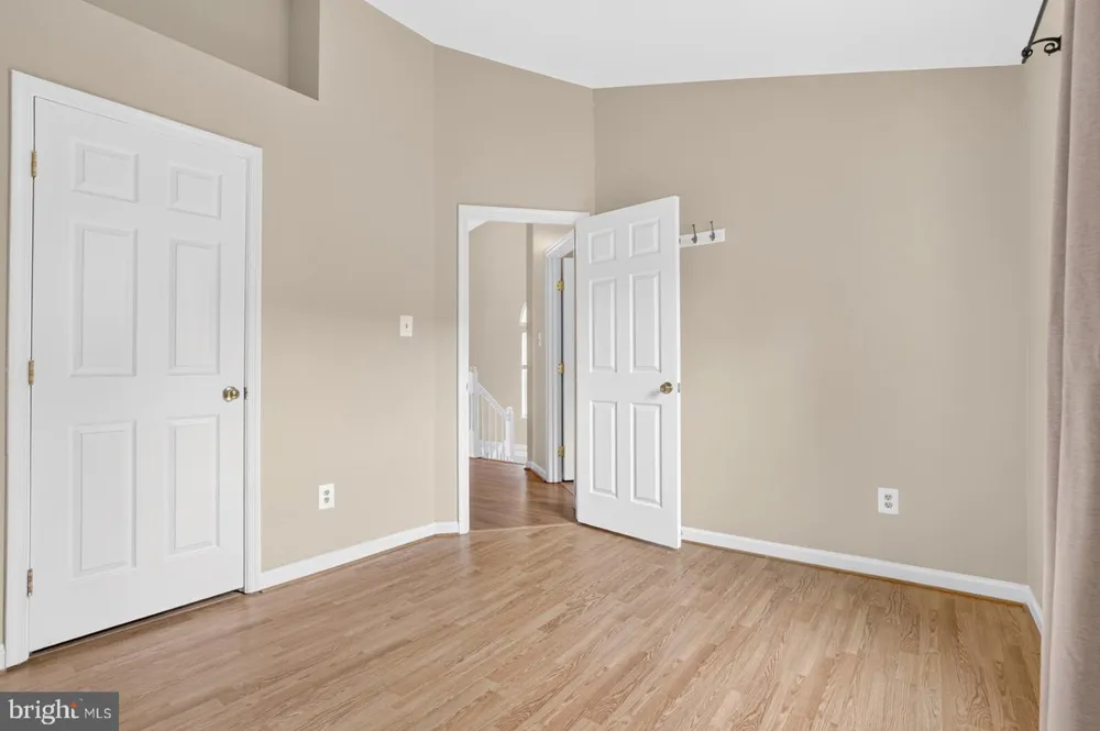 2 WINTER GARDEN COURT Olney, MD 20832