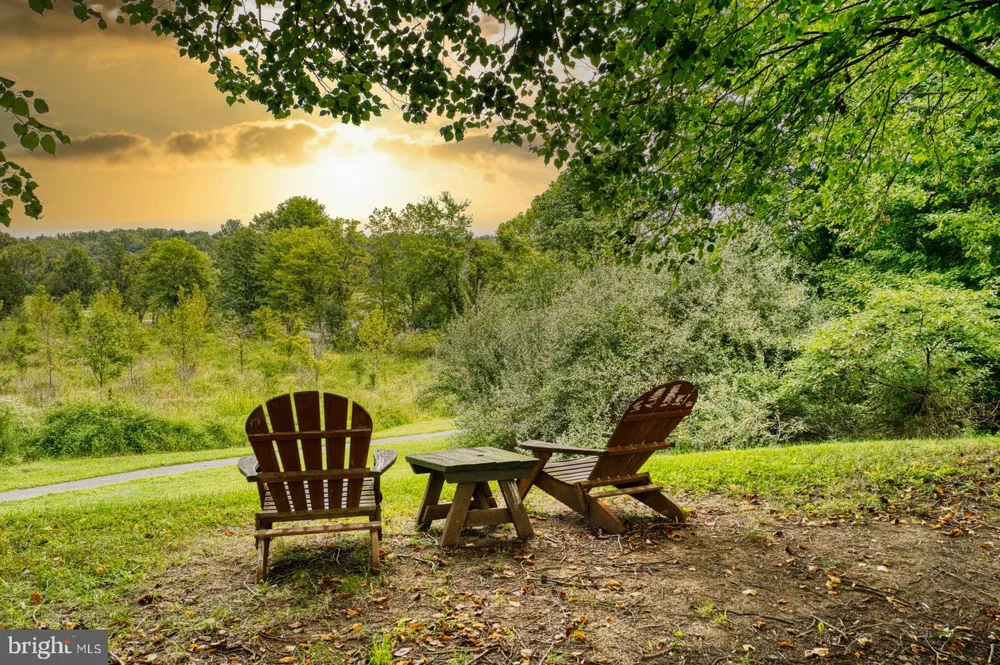2 WINTER GARDEN COURT Olney, MD 20832