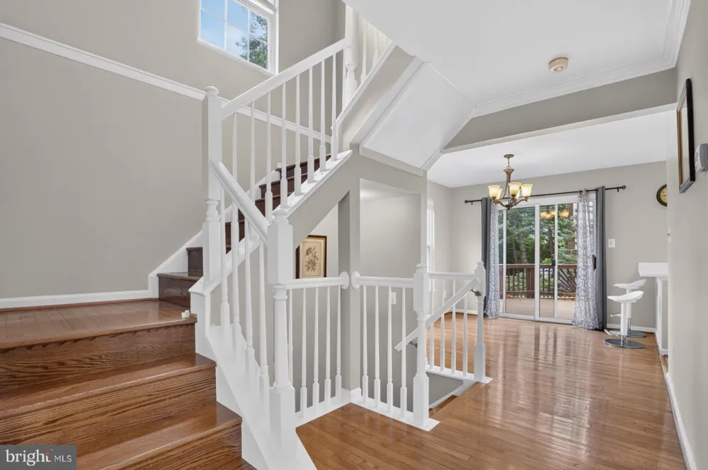 2 WINTER GARDEN COURT Olney, MD 20832