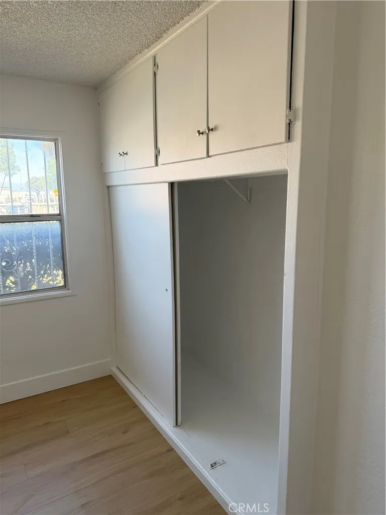 1024 W Reeve Compton, CA 90220