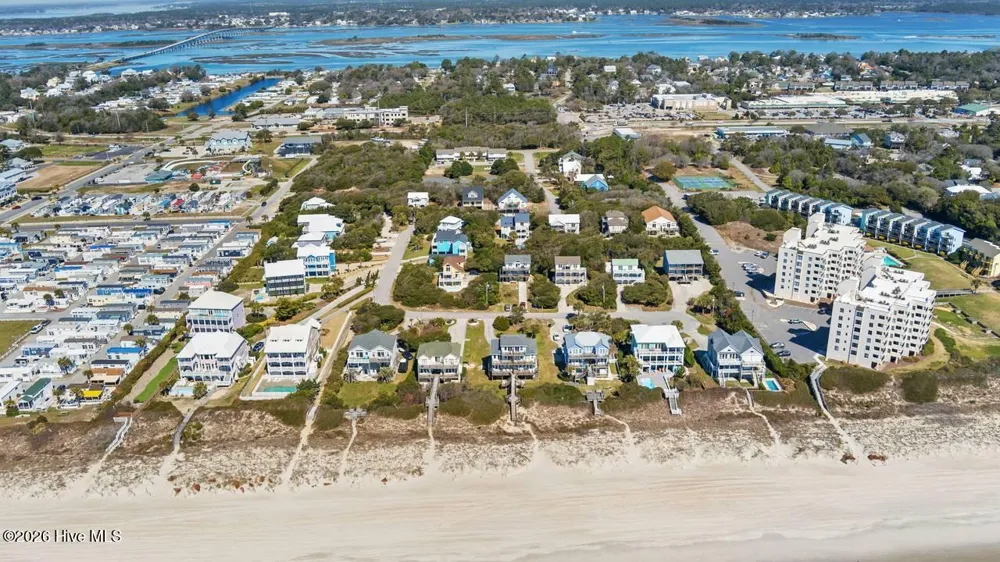 8821 Janell Court Emerald Isle, NC 28594