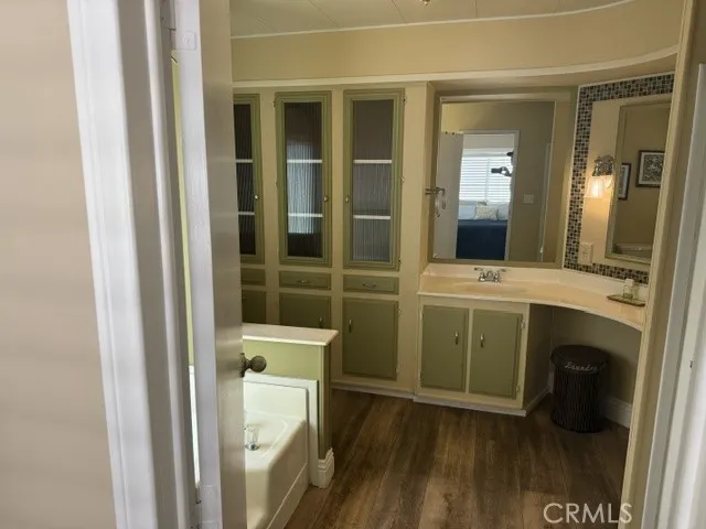 5200 Irvine Boulevard #124 Irvine, CA 92620