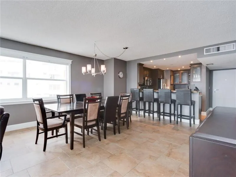121 GOLDEN ISLES DRIVE #806 Hallandale Beach, FL 33009
