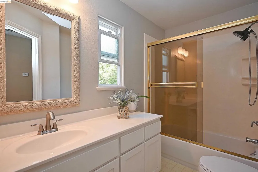2472 W Avenue 136Th San Leandro, CA 94577