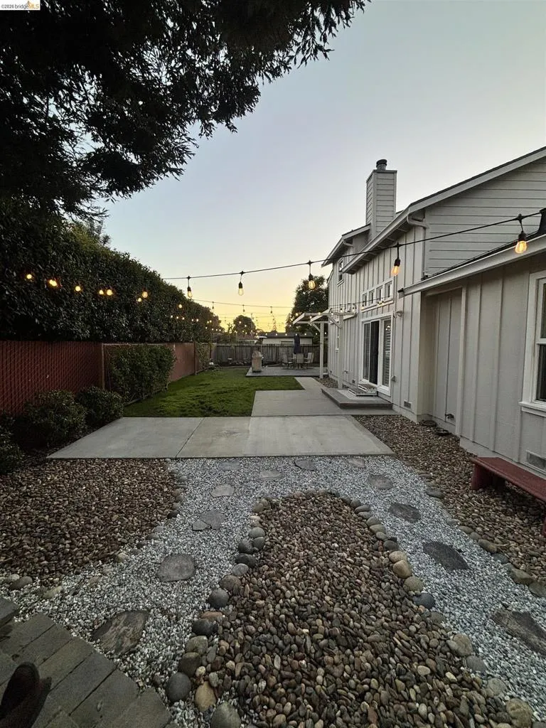 2472 W Avenue 136Th San Leandro, CA 94577