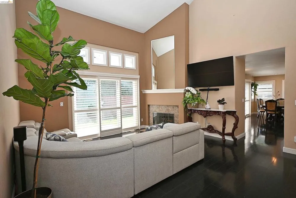 2472 W Avenue 136Th San Leandro, CA 94577