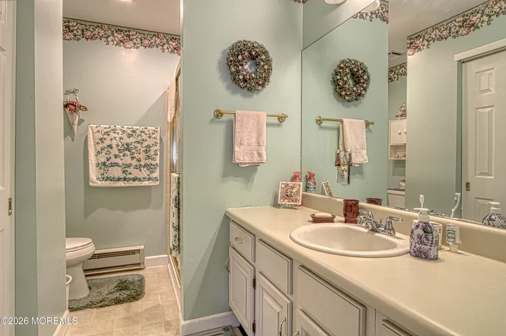 6 Berwick Street Whiting, NJ 08759