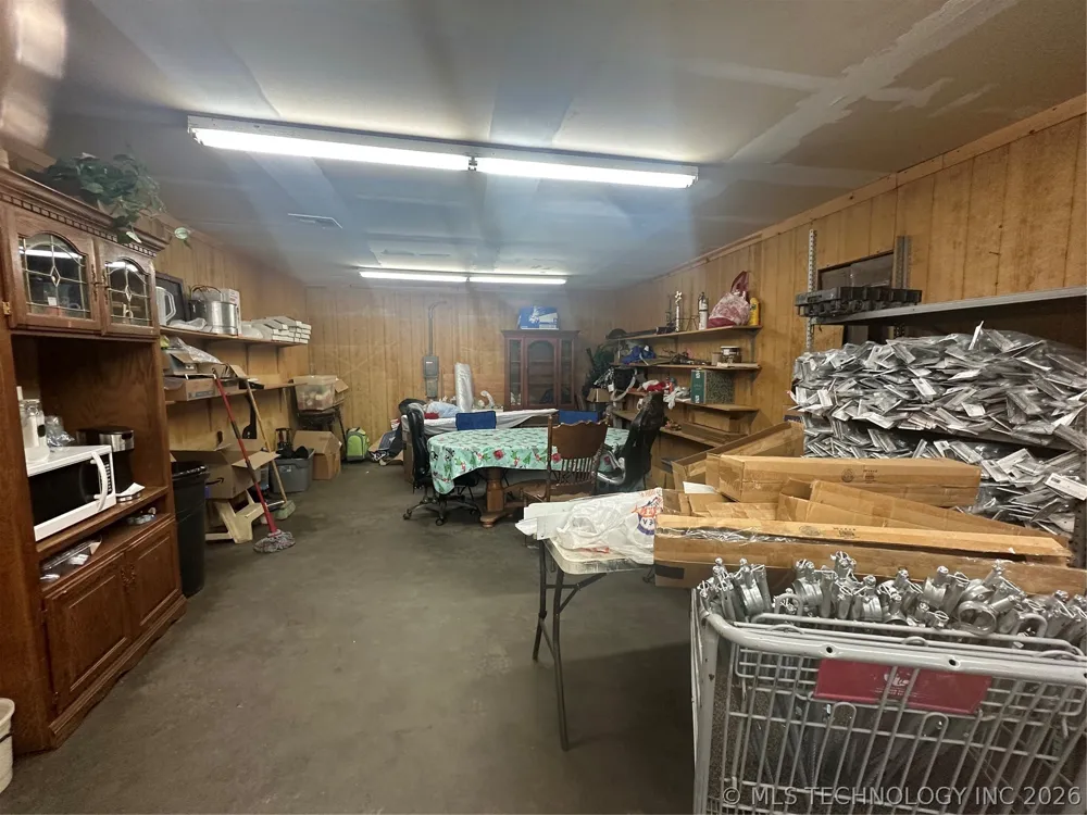 1692 J M Bailey Eufaula, OK 74432