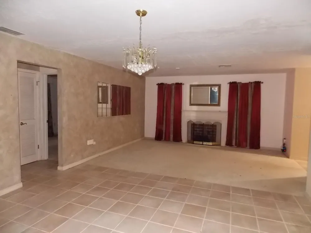 2118 LAREDO AVENUE Spring Hill, FL 34608