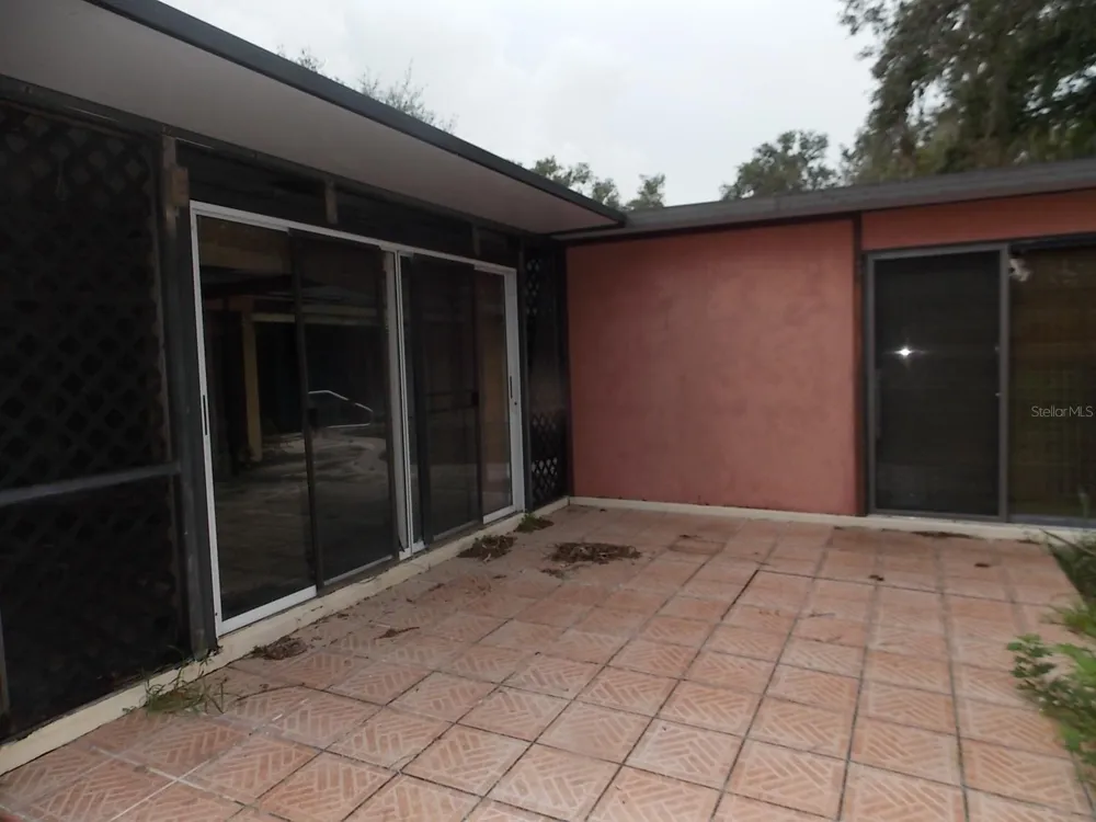 2118 LAREDO AVENUE Spring Hill, FL 34608