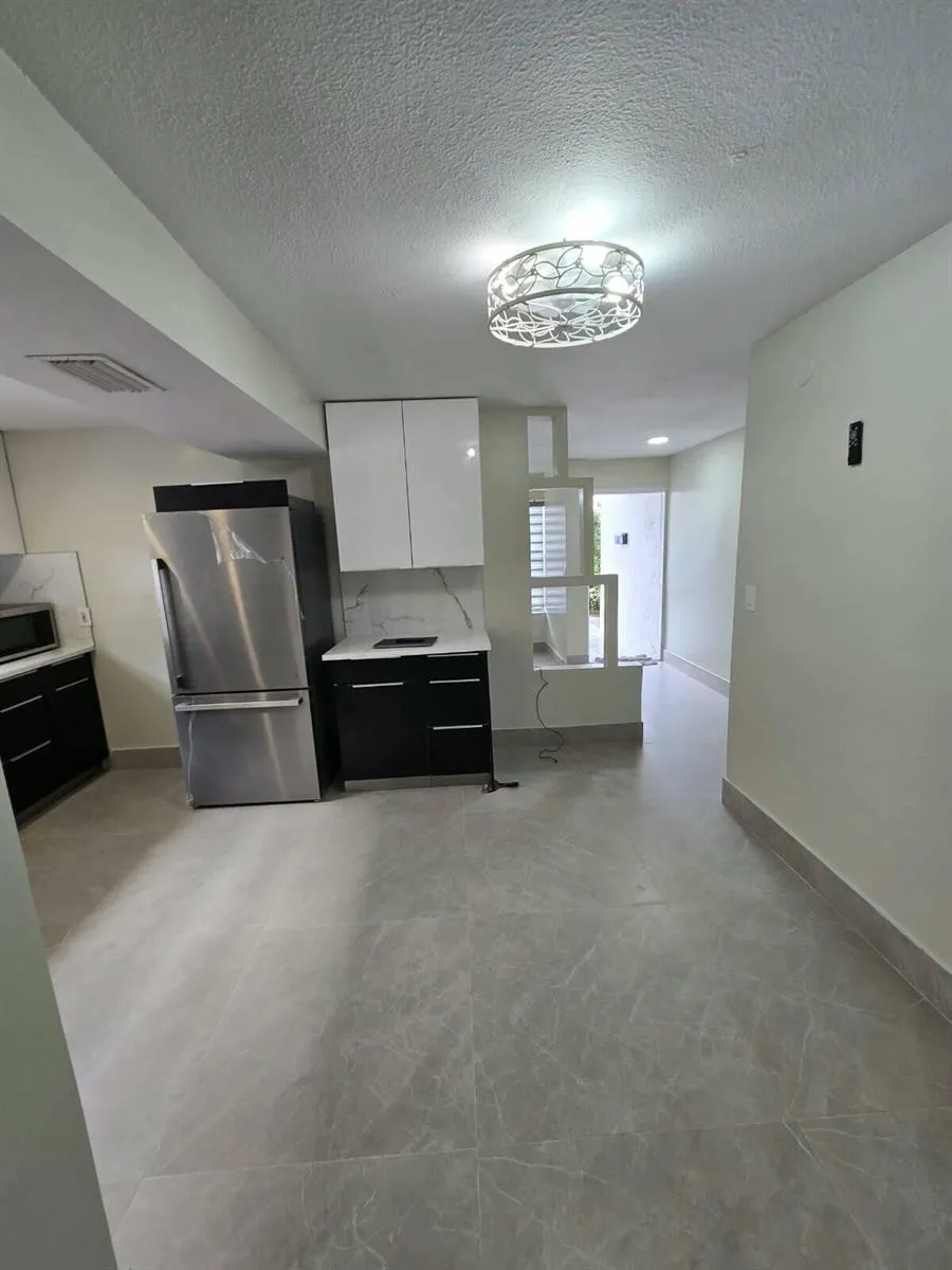 7924 SW 8TH STREET North Lauderdale, FL 33068