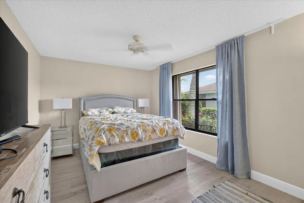13355 TOUCHSTONE PLACE Palm Beach Gardens, FL 33418