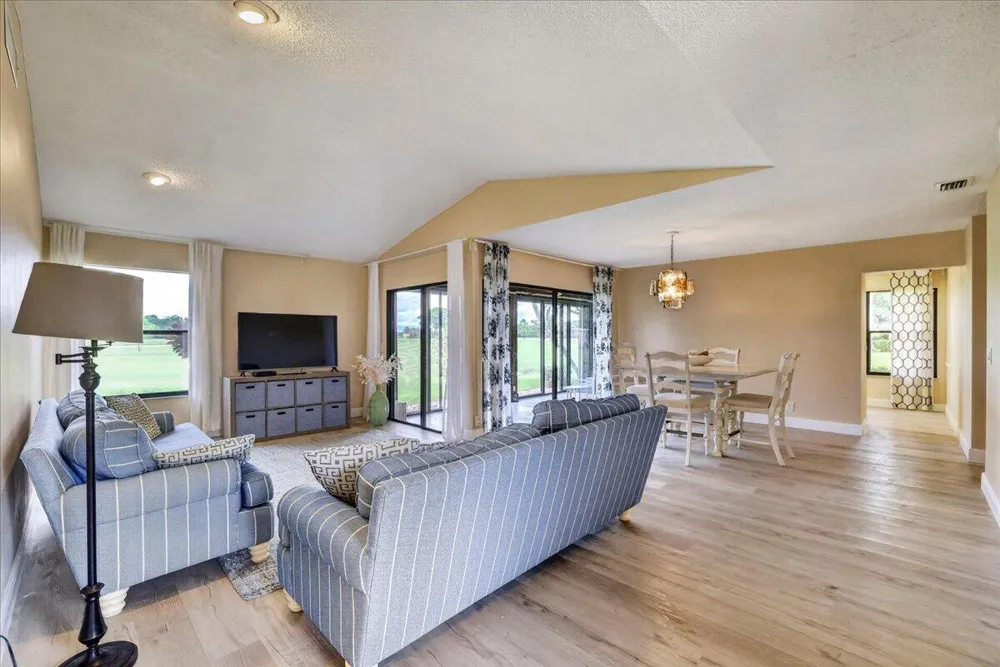 13355 TOUCHSTONE PLACE Palm Beach Gardens, FL 33418