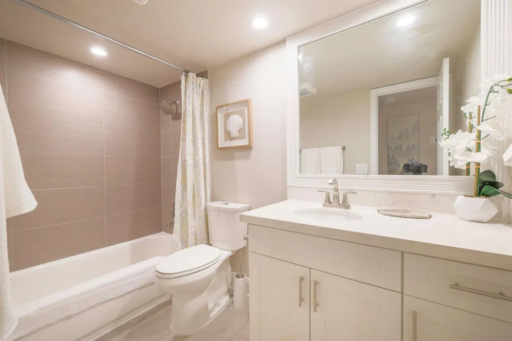 601 Ocean Boulevard #203 Boca Raton, FL 33432