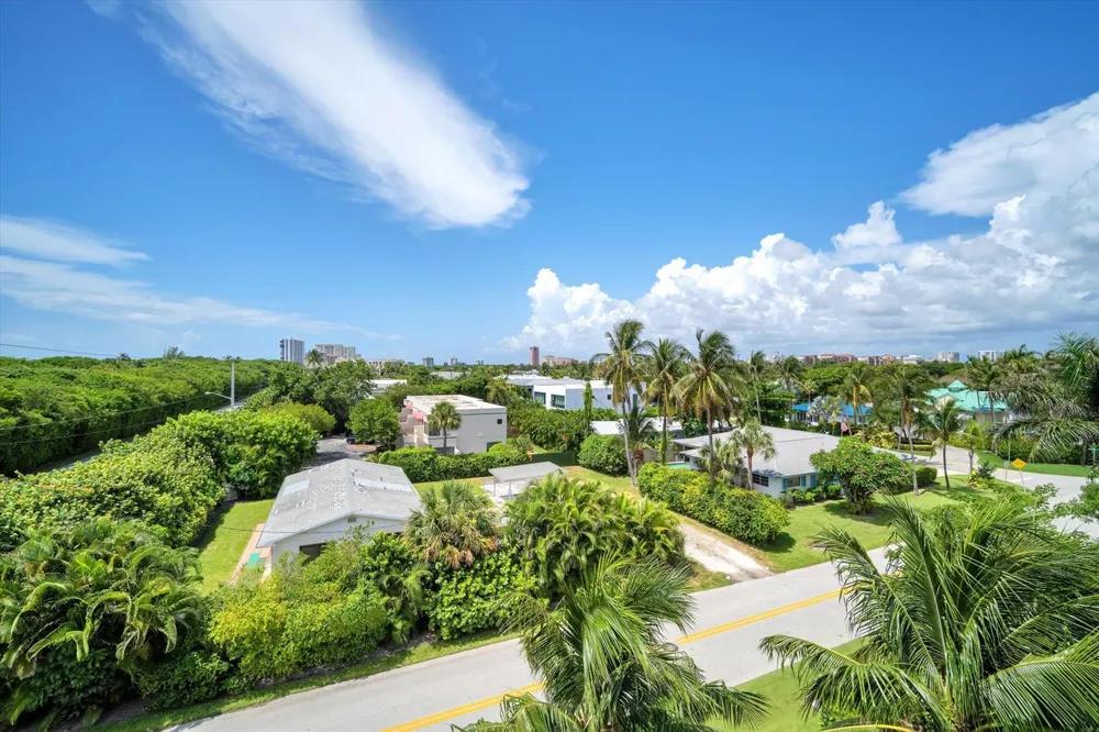 601 Ocean Boulevard #203 Boca Raton, FL 33432