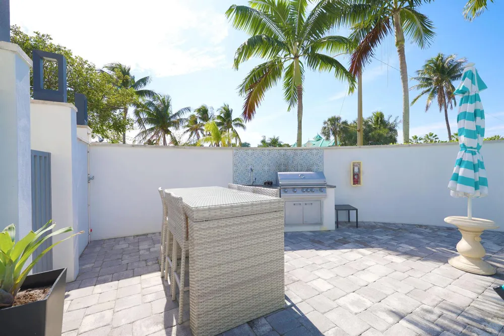 601 Ocean Boulevard #203 Boca Raton, FL 33432
