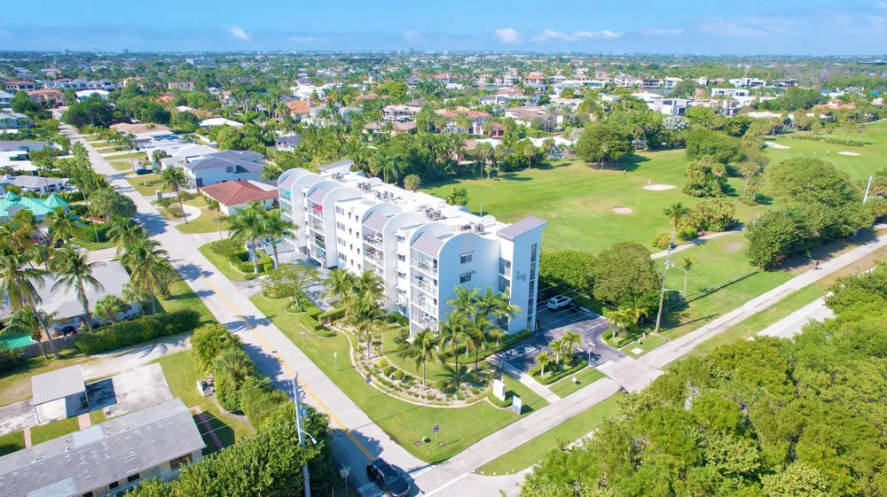 601 Ocean Boulevard #203 Boca Raton, FL 33432