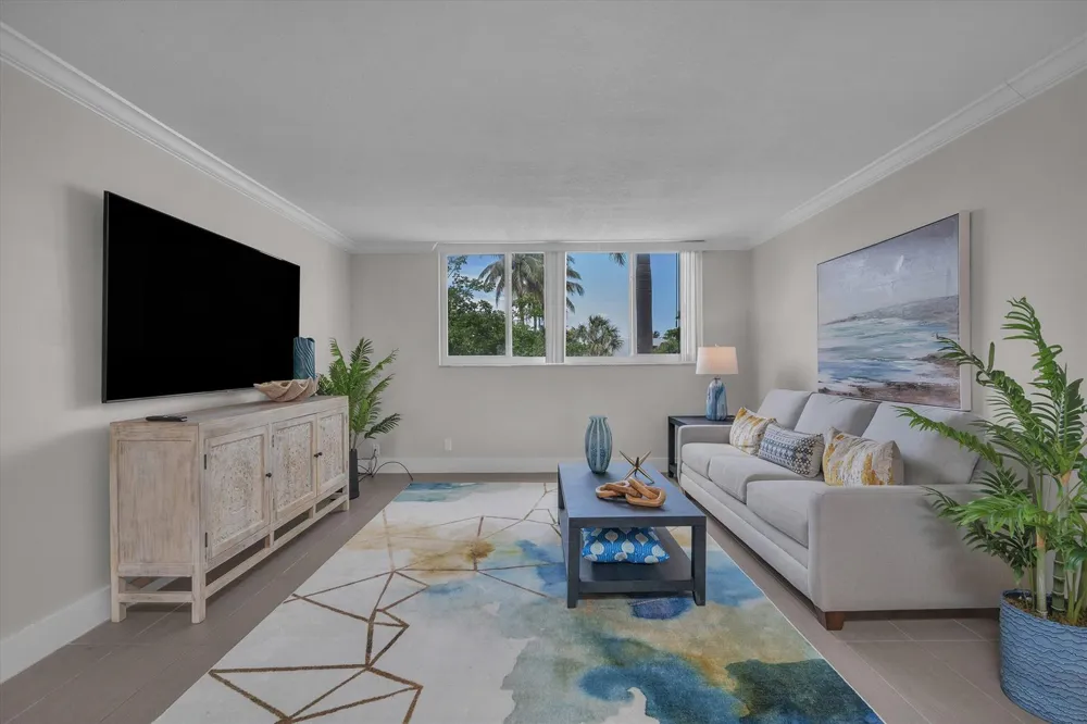 601 Ocean Boulevard #203 Boca Raton, FL 33432