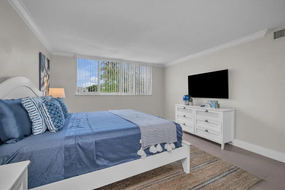 601 Ocean Boulevard #203 Boca Raton, FL 33432