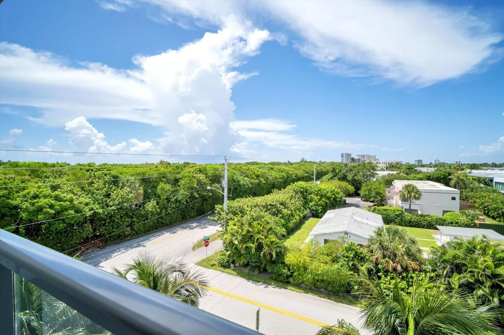 601 Ocean Boulevard #203 Boca Raton, FL 33432