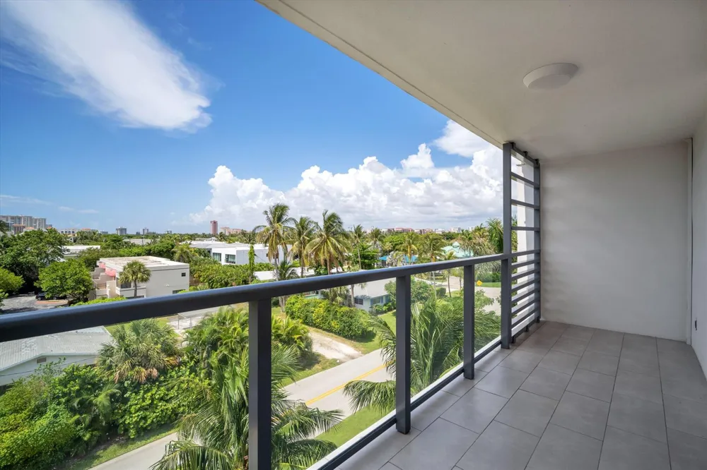 601 Ocean Boulevard #203 Boca Raton, FL 33432