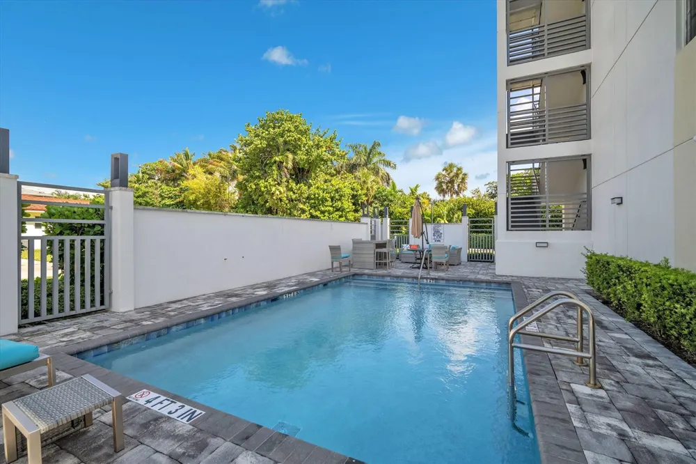 601 Ocean Boulevard #203 Boca Raton, FL 33432