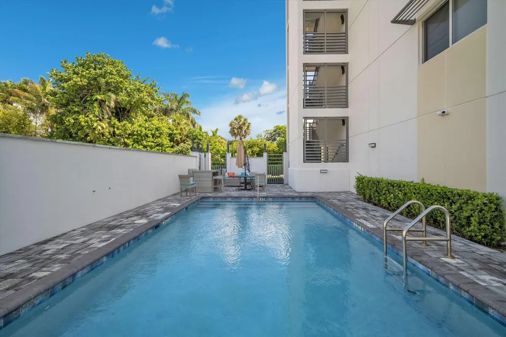 601 Ocean Boulevard #203 Boca Raton, FL 33432