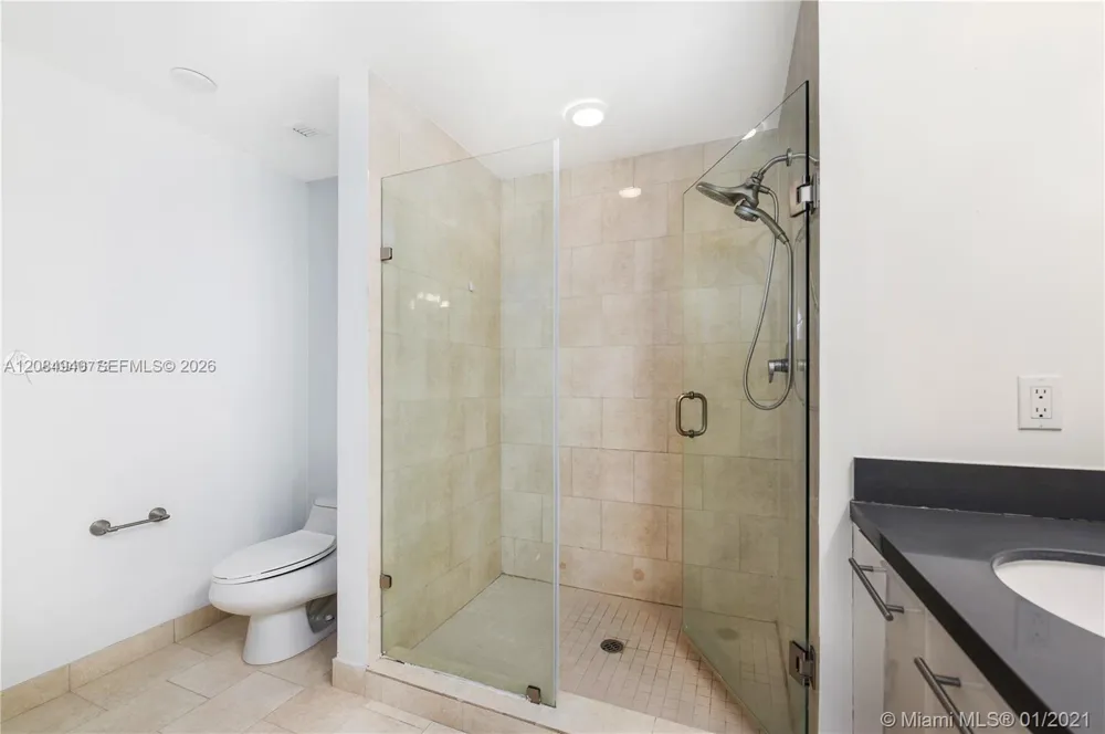 90 SW 3rd St #4004 Miami, FL 33130