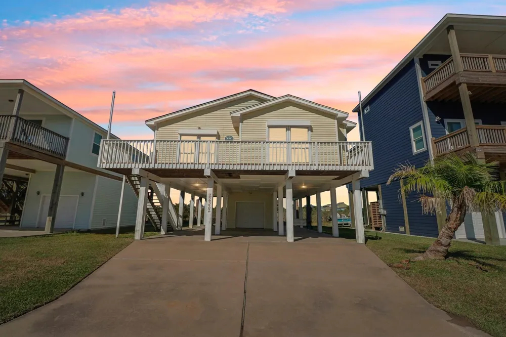 22322 Vista Del Mar Galveston, TX 77554