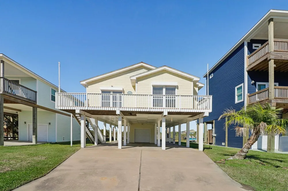 22322 Vista Del Mar Galveston, TX 77554