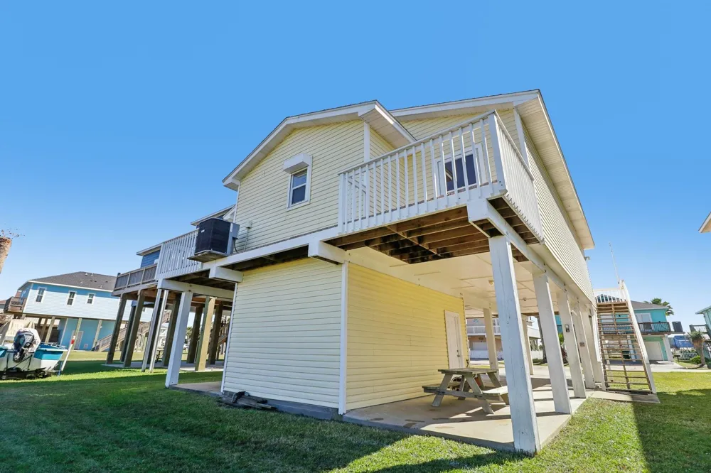 22322 Vista Del Mar Galveston, TX 77554