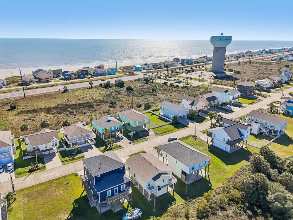 22322 Vista Del Mar Galveston, TX 77554