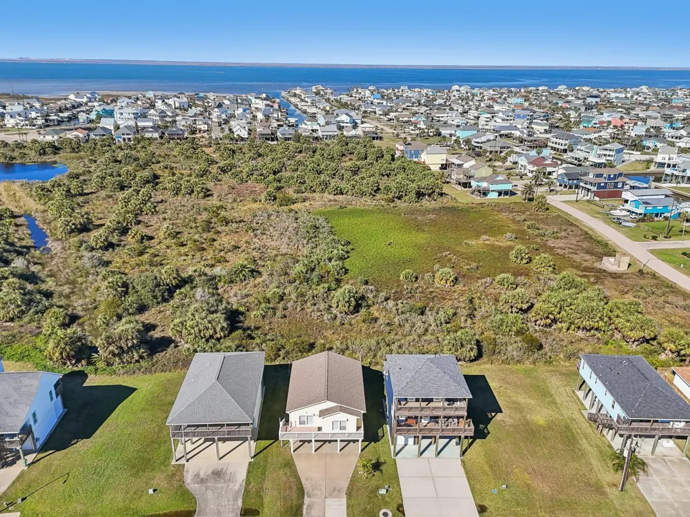 22322 Vista Del Mar Galveston, TX 77554