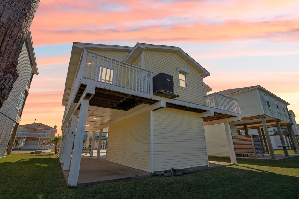 22322 Vista Del Mar Galveston, TX 77554