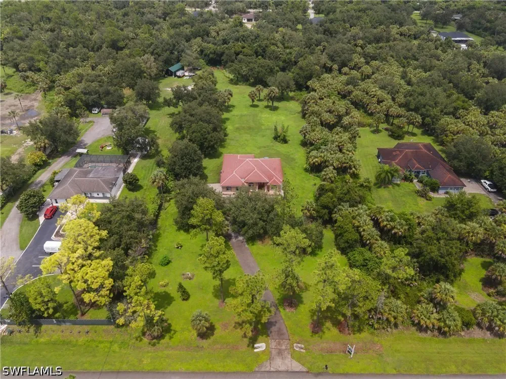 24th Avenue SE Naples, FL 34117