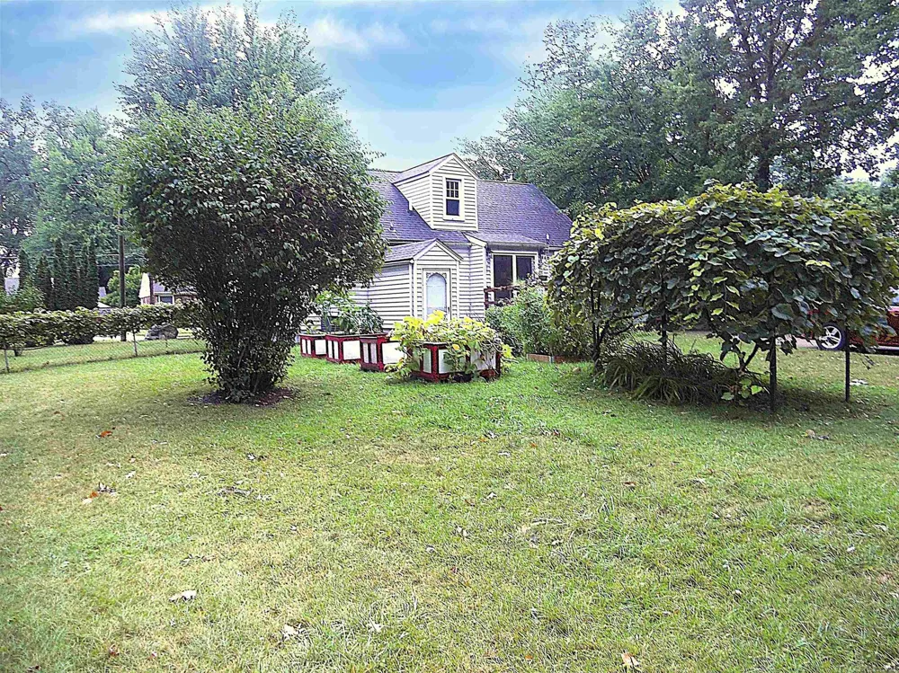 8239 Garbor Drive Warren City, MI 48093