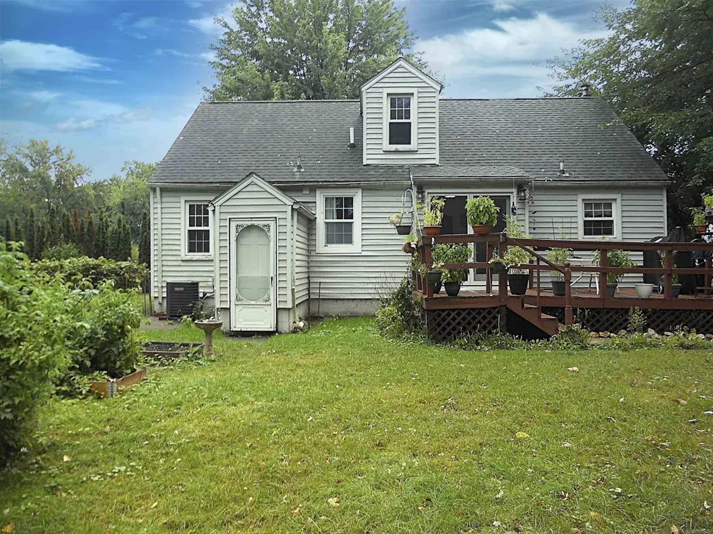 8239 Garbor Drive Warren City, MI 48093