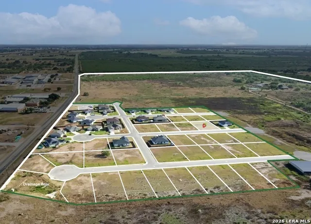 129 TROUBADOUR LN Poteet, TX 78065