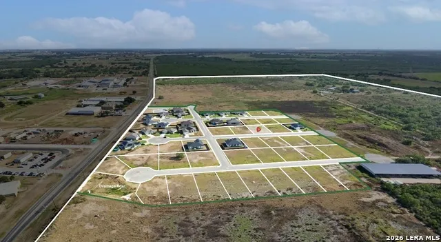 125 TROUBADOUR LN Poteet, TX 78065