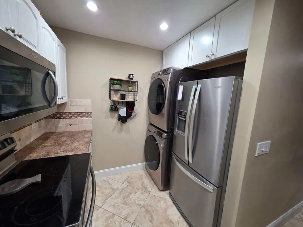 10046 WINDING LAKE ROAD #202 Sunrise, FL 33351