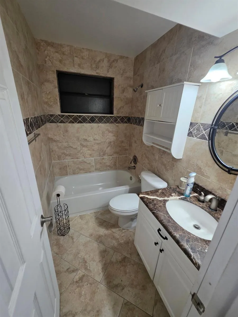 10046 WINDING LAKE ROAD #202 Sunrise, FL 33351