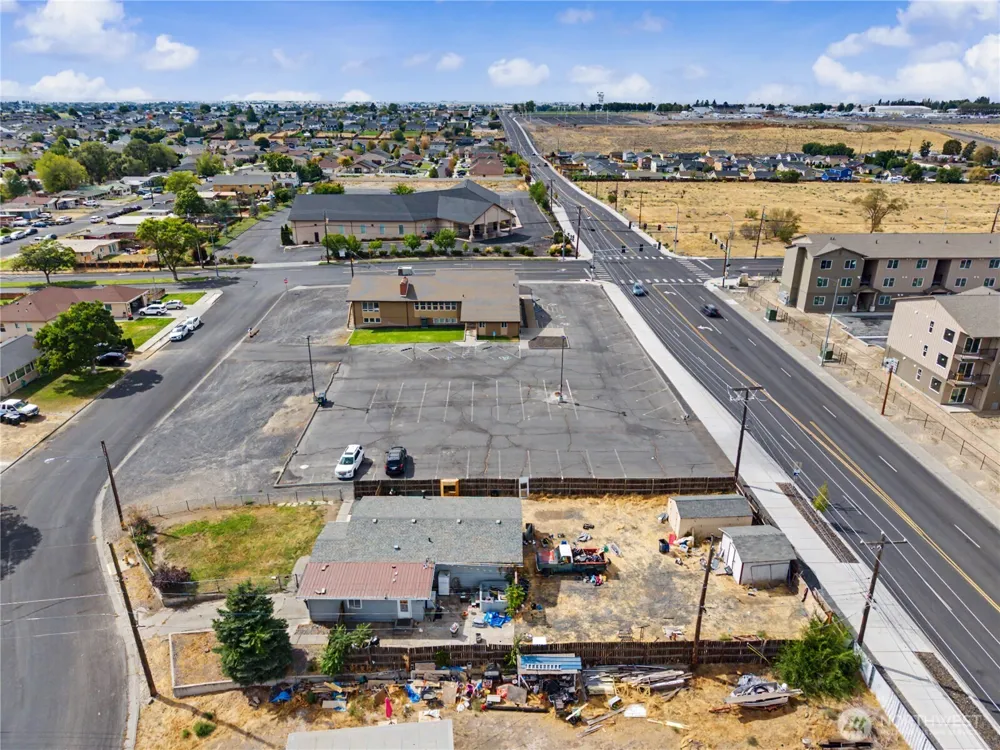 912 W Loop Drive NE Moses Lake, WA 98837