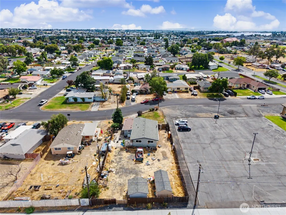 912 W Loop Drive NE Moses Lake, WA 98837