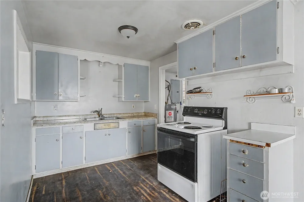 912 W Loop Drive NE Moses Lake, WA 98837