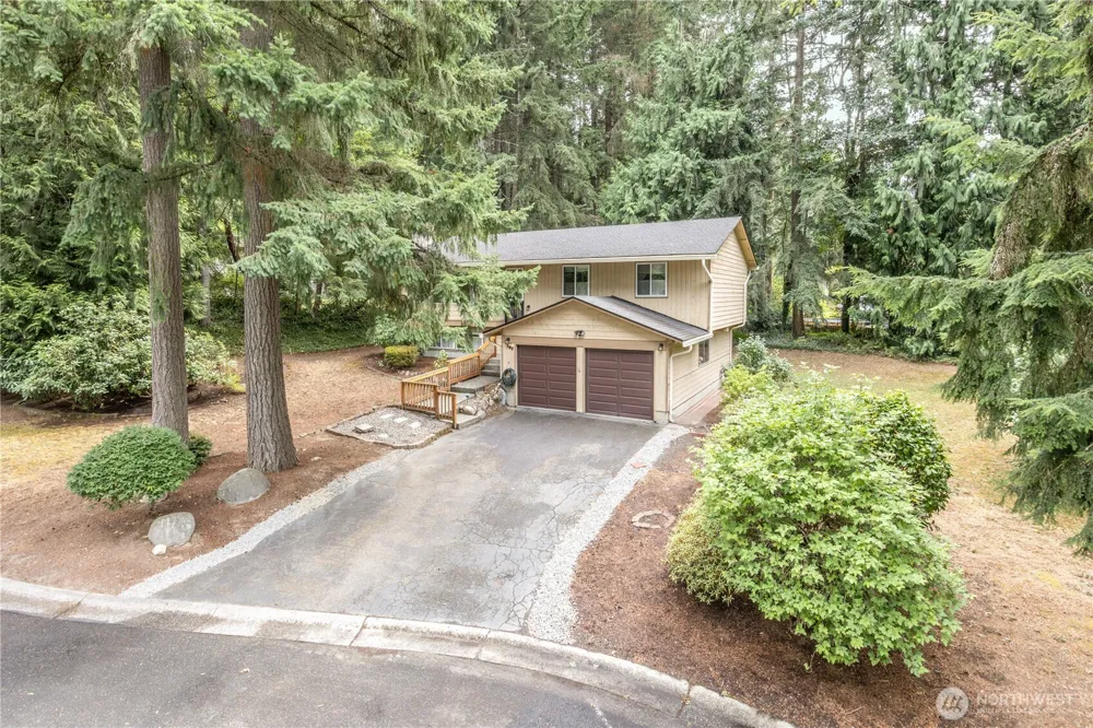 187 NW Bridle Ridge Place Bremerton, WA 98311