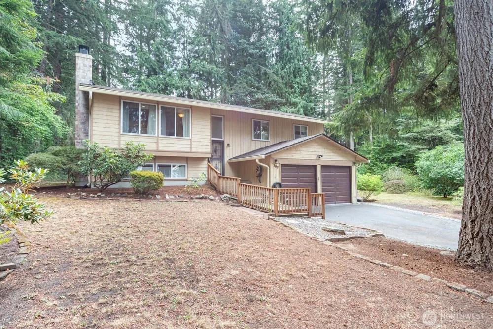 187 NW Bridle Ridge Place Bremerton, WA 98311