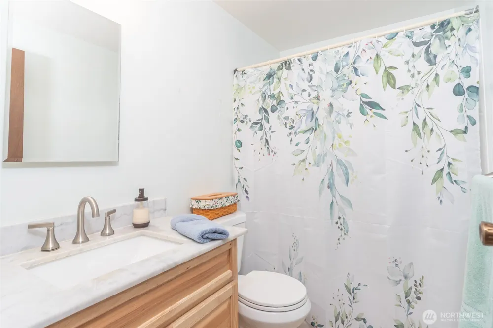 187 NW Bridle Ridge Place Bremerton, WA 98311