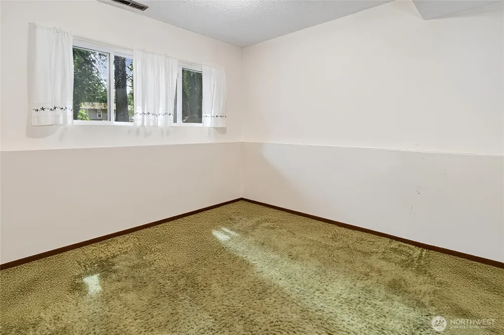 187 NW Bridle Ridge Place Bremerton, WA 98311